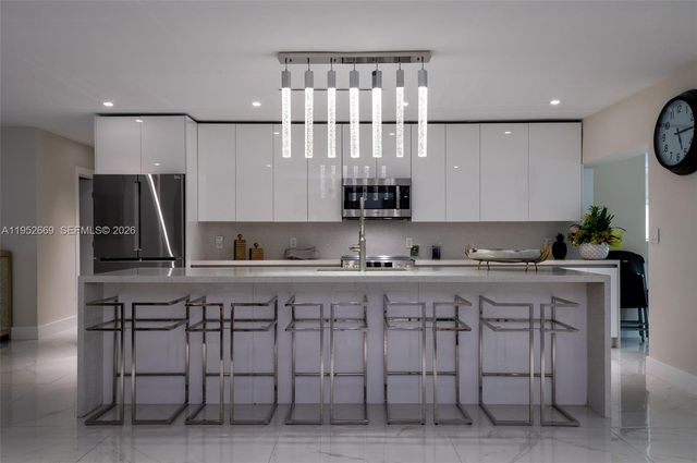 1250 NE 82nd St, Miami, FL 33138