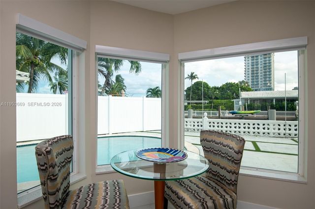 1250 NE 82nd St, Miami, FL 33138