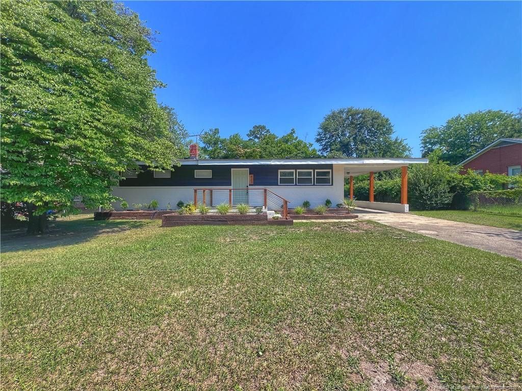 420 Durant Drive, Fayetteville, NC 28304