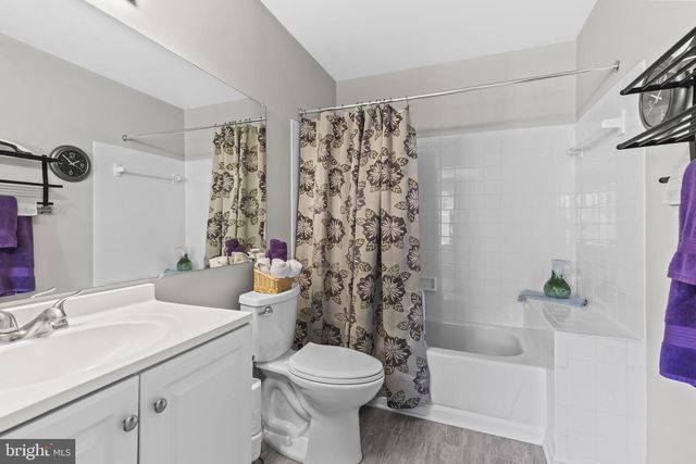 7914 CHAPEL COVE DR, Laurel, MD 20707