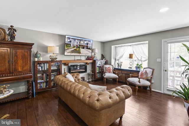 7914 CHAPEL COVE DR, Laurel, MD 20707