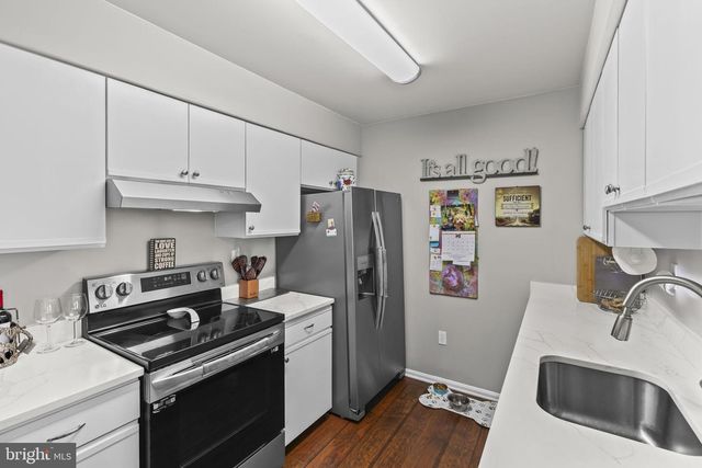 7914 CHAPEL COVE DR, Laurel, MD 20707