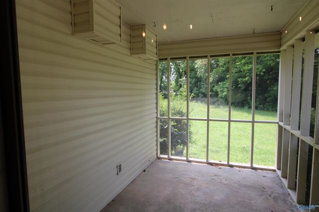 233 Shaw Road NW, Hartselle, AL 35640