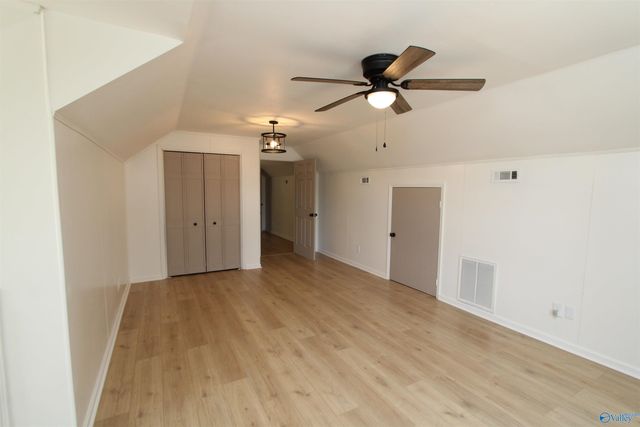 233 Shaw Road NW, Hartselle, AL 35640