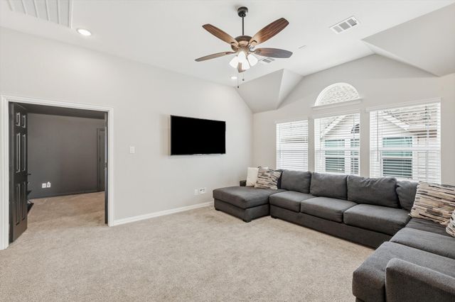 1282 Meadow Rose Drive, Haslet, TX 76052