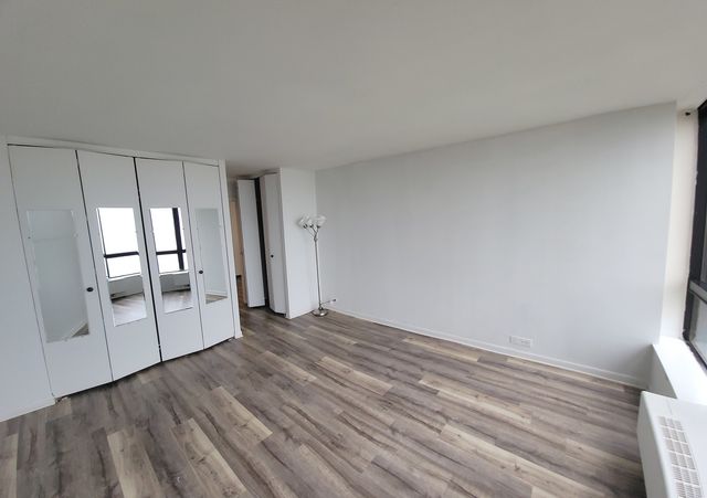 5415 N Sheridan Road 2602, Chicago, IL 60640