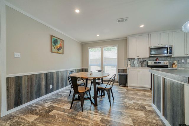 302 CR 3832, Hawkins, TX 75765