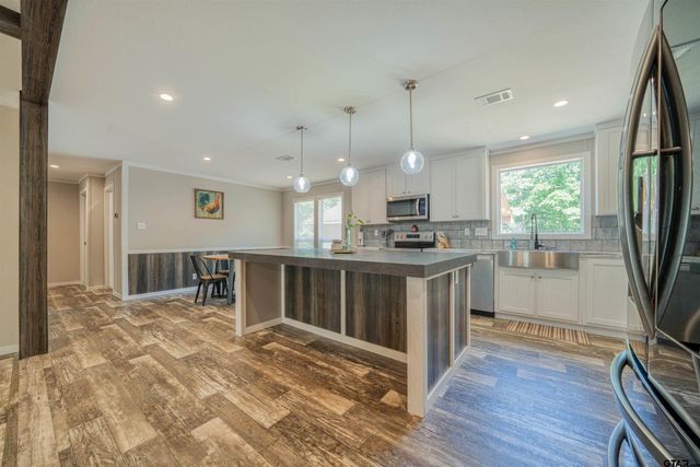302 CR 3832, Hawkins, TX 75765