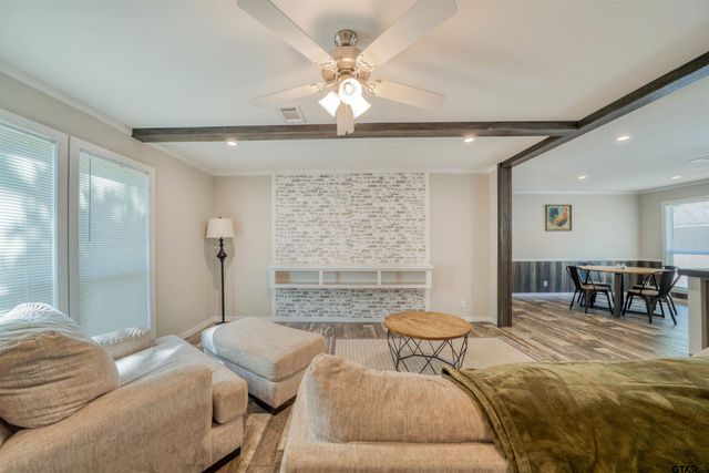 302 CR 3832, Hawkins, TX 75765