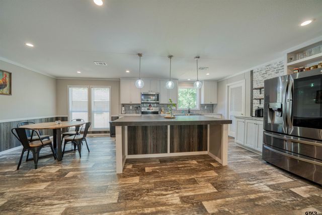 302 CR 3832, Hawkins, TX 75765