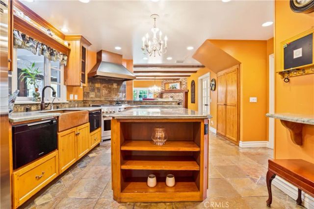 25736 Punto De Vista Drive, Calabasas, CA 91302