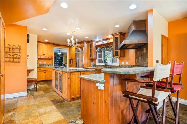 25736 Punto De Vista Drive, Calabasas, CA 91302