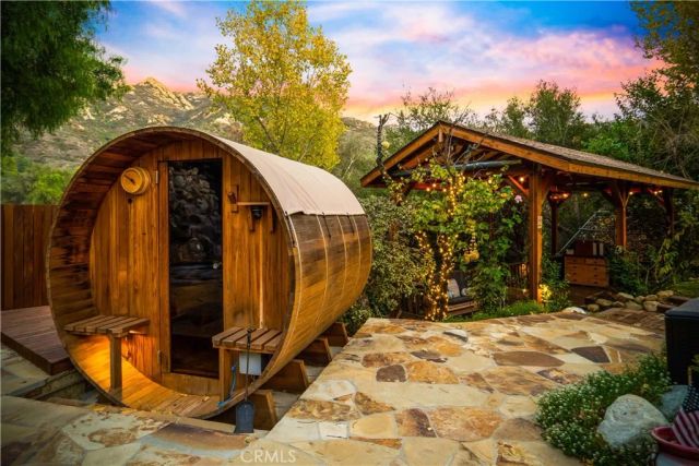 25736 Punto De Vista Drive, Calabasas, CA 91302