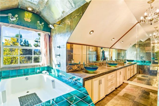 25736 Punto De Vista Drive, Calabasas, CA 91302