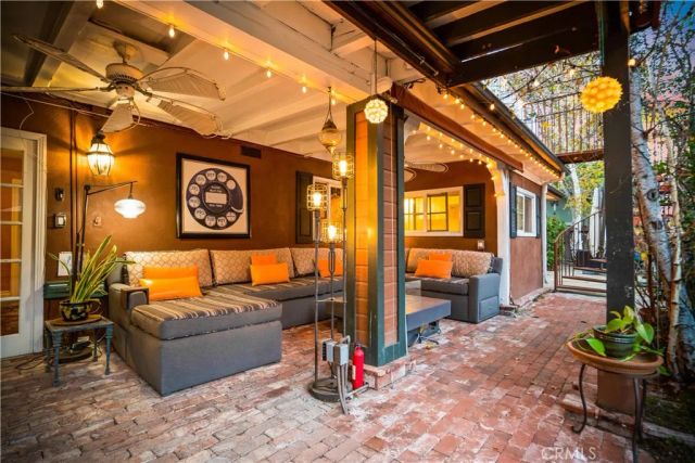 25736 Punto De Vista Drive, Calabasas, CA 91302