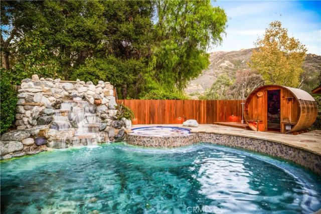 25736 Punto De Vista Drive, Calabasas, CA 91302