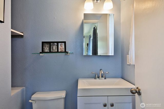 8216 Whidbey Drive, Clinton, WA 98236