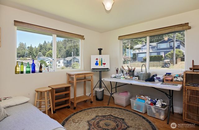 8216 Whidbey Drive, Clinton, WA 98236