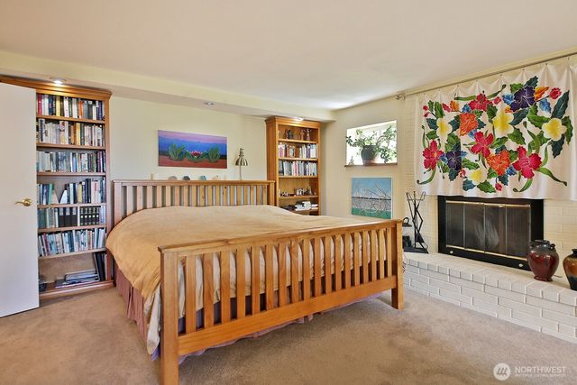 8216 Whidbey Drive, Clinton, WA 98236