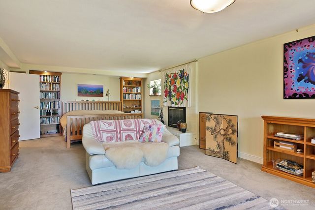 8216 Whidbey Drive, Clinton, WA 98236