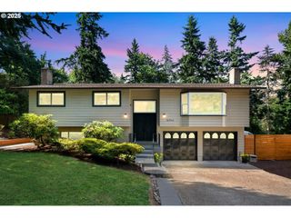 16760 S FAWN Dr, Oregon City, OR 97045