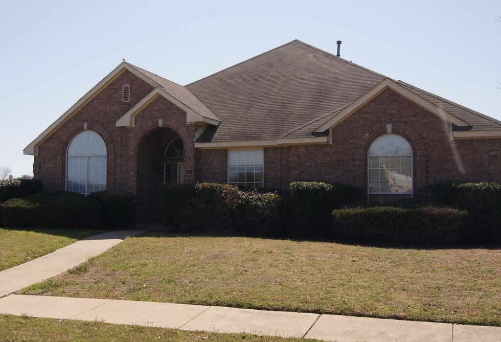 8317 Spinnaker Cove, Rowlett, TX 75089