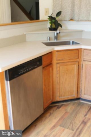 8695 MANAHAN DR, Ellicott City, MD 21043