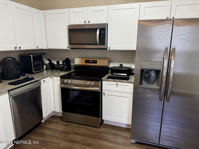 7946 MELVIN Road, Jacksonville, FL 32210