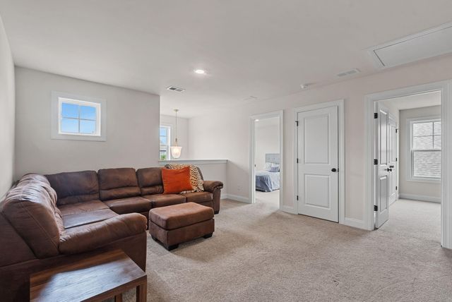 184 Whaler Avenue, Summerville, SC 29486