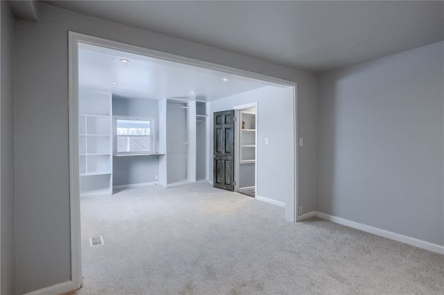 457 E Crestview Dr, Delaware Twp, PA 16154