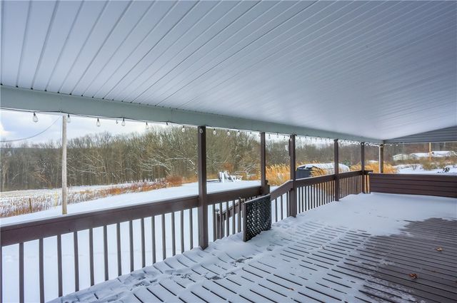 457 E Crestview Dr, Delaware Twp, PA 16154