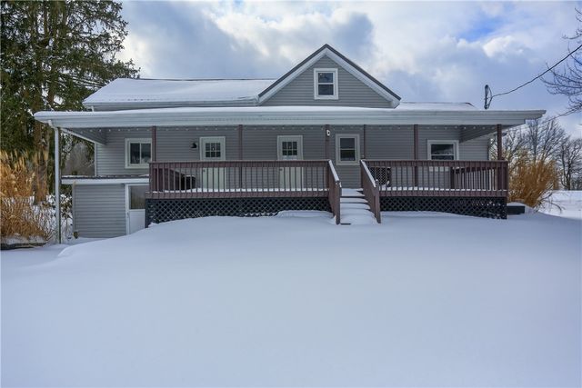 457 E Crestview Dr, Delaware Twp, PA 16154