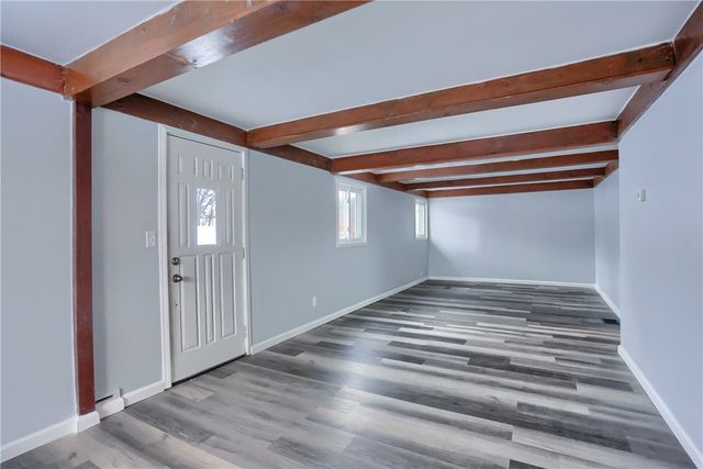 457 E Crestview Dr, Delaware Twp, PA 16154