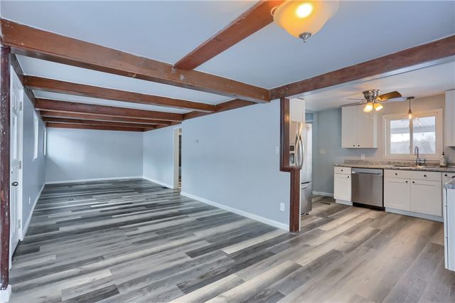 457 E Crestview Dr, Delaware Twp, PA 16154