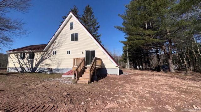 107 Pinewood Road, Cochecton, NY 12726