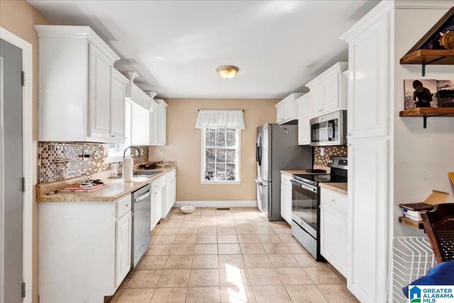 1023 MOUNTAIN LAKE ROAD, Warrior, AL 35180