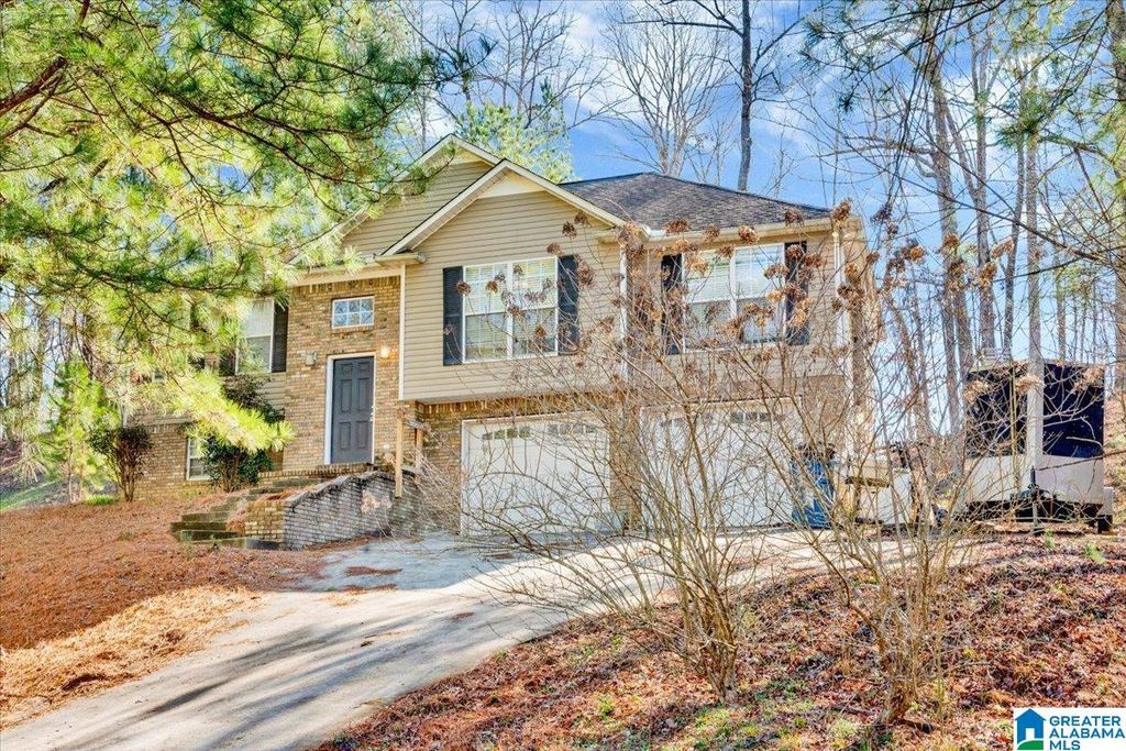 1023 MOUNTAIN LAKE ROAD, Warrior, AL 35180