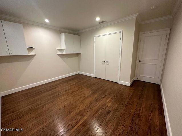 4656 Vanalden Avenue, Tarzana, CA 91356