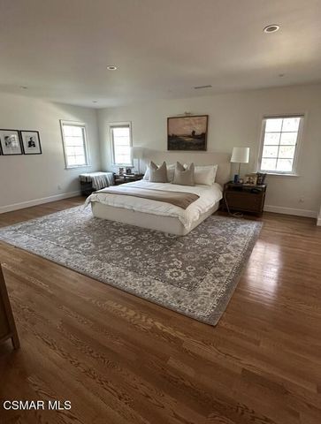 4656 Vanalden Avenue, Tarzana, CA 91356