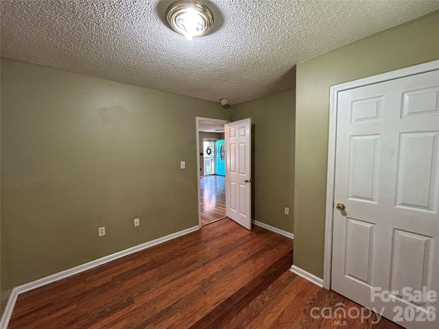 143 Allendale Street, Lincolnton, NC 28092
