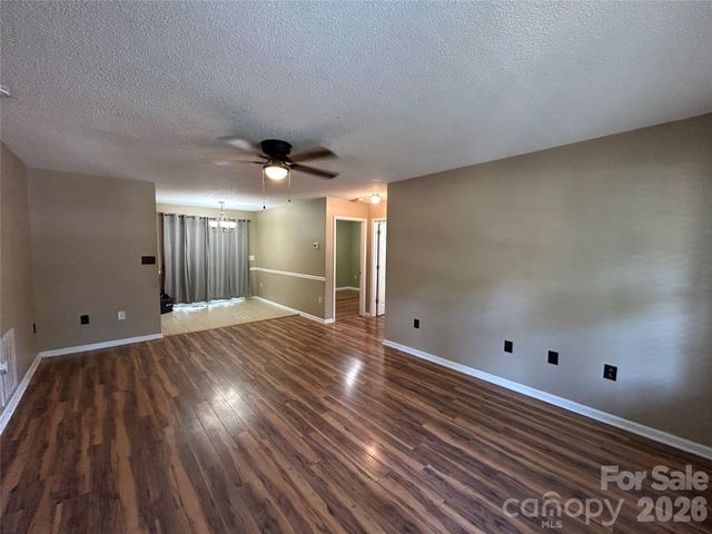 143 Allendale Street, Lincolnton, NC 28092