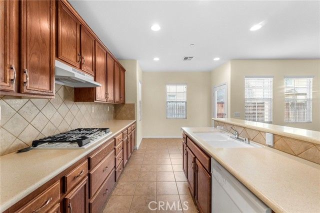 4583 Bianca, Riverside, CA 92501