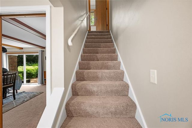 23746 W State Route 579, Curtice, OH 43412