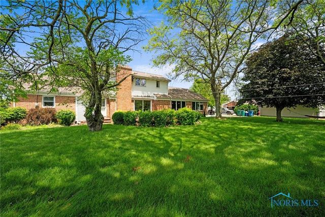 23746 W State Route 579, Curtice, OH 43412