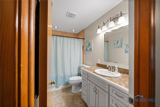 23746 W State Route 579, Curtice, OH 43412