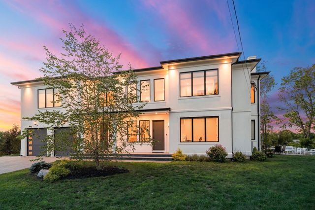 20 Peach Tree Lane, Newton, MA 02459