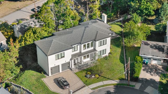 20 Peach Tree Lane, Newton, MA 02459