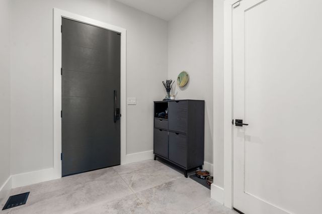 20 Peach Tree Lane, Newton, MA 02459