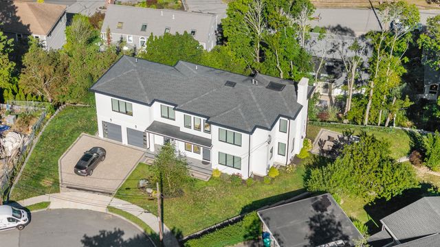 20 Peach Tree Lane, Newton, MA 02459