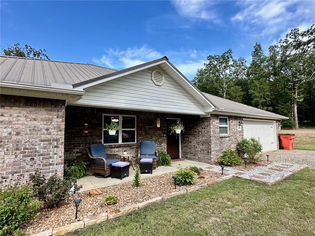 130 County Road 1711, London, AR 72847